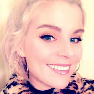 Meet your Posher, Hillary